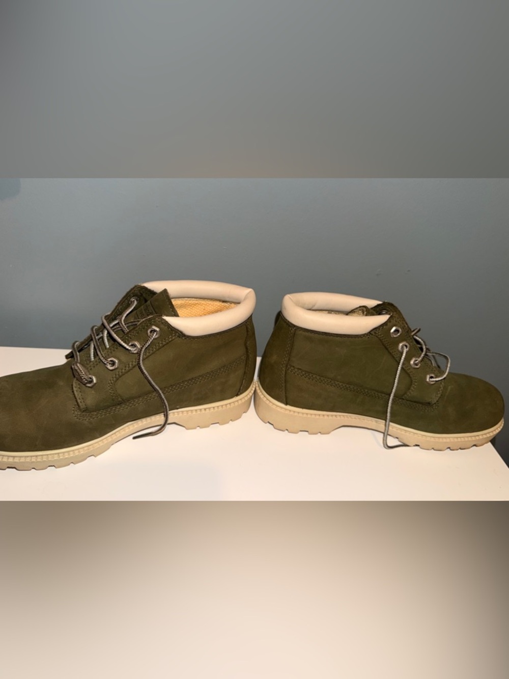Timberland Men's Olive Green Chukka Boots with Cream Soles - Picture 3 of 3